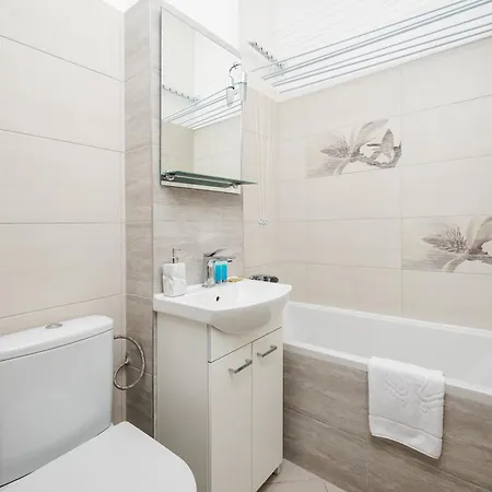 Rondo Onz Standard By Bookinghost *